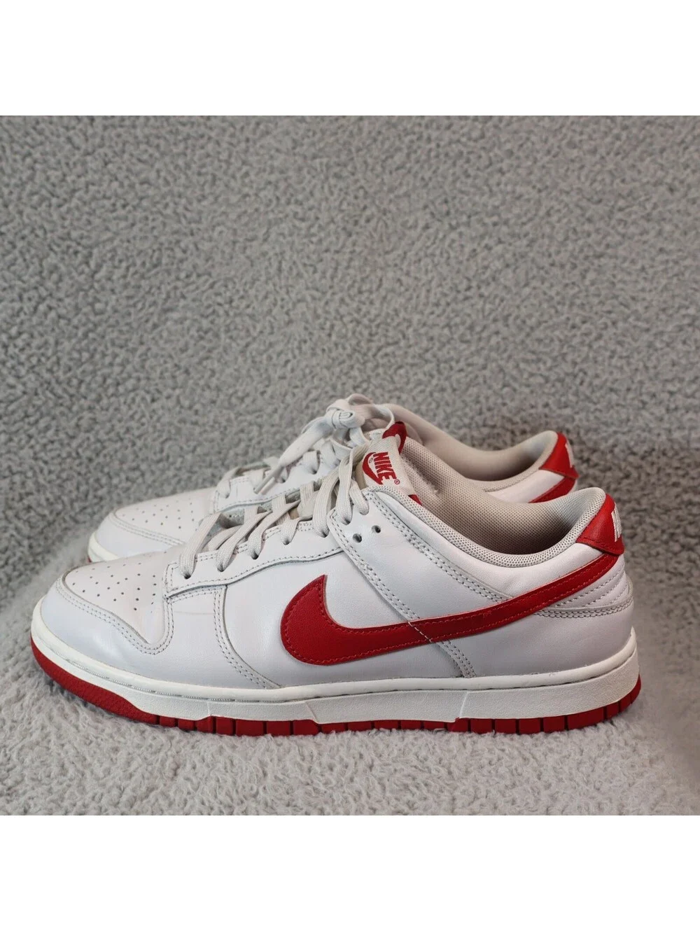 Nike Dunk Low Men sz 9.5 Vast Grey Varsity Red FJ0832-011